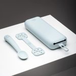 Interbaby Σετ 3 Τεμ Κορδέλα Στήριξης Σαλιάρας + Κουτάλι Σε θήκη Σιλικόνης Blue - Image 5